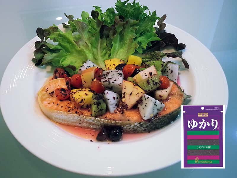 Salmon with friut salad yukari copy