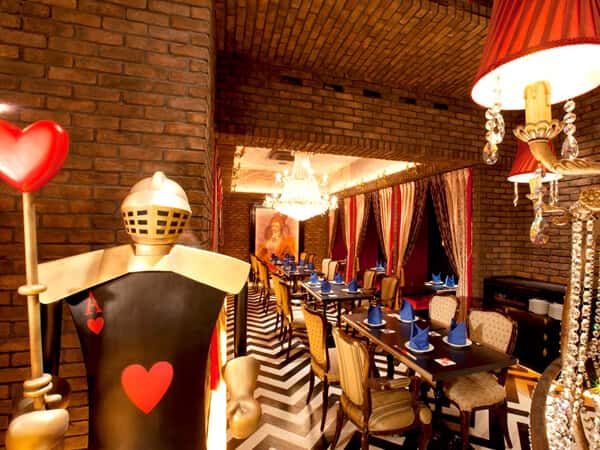 8Oct_Alice_Ancient_Castle_Restaurant_1