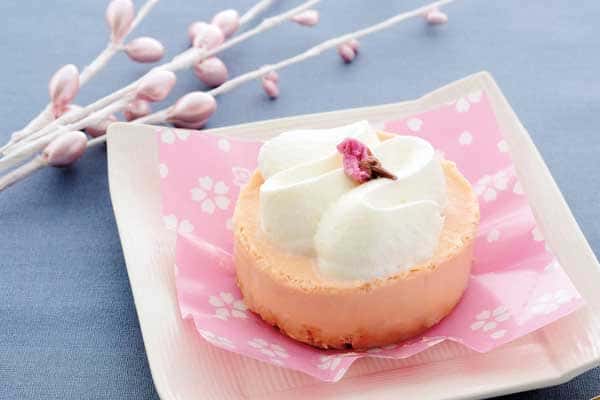 lawson sakura cheesecake