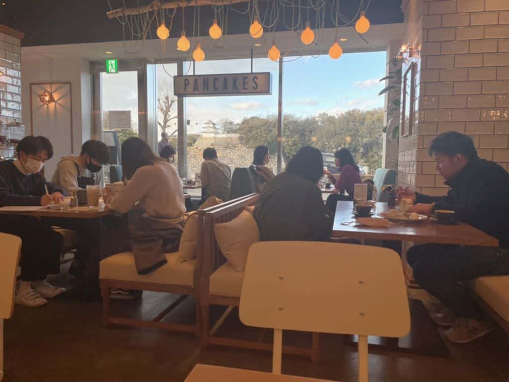 รีวิวร้านเค้กคาราเมลครีมสดแสนนุ่มที่ Mother Moon Cafe สาขา Akashi จ.เฮียวโงะ สาขา Akashi ที่เฮียวโงะ Hyogo