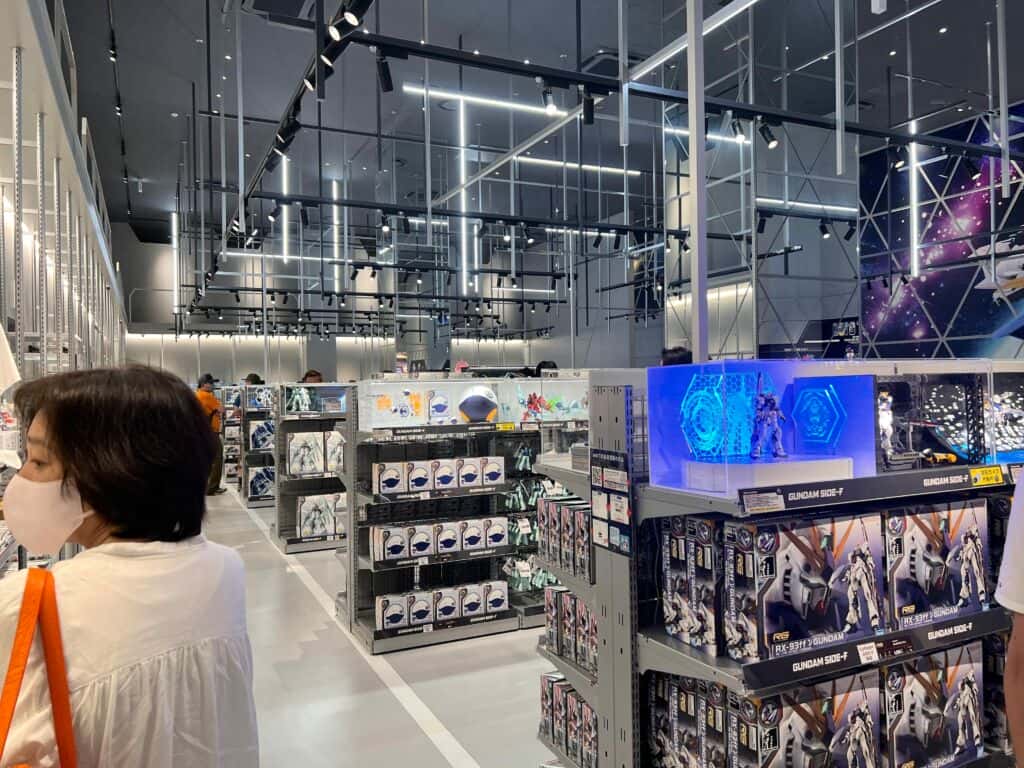 พาชม Gundam ยักษ์ที่ห้าง Lala Port ฟุกุโอกะ Fukuoka