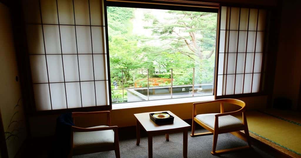 พักเรียวกัง แช่น้ำร้อน ท่ามกลางหุบเขาที่โรงแรม Tsuchiyu Onsen จังหวัดFukushima 
