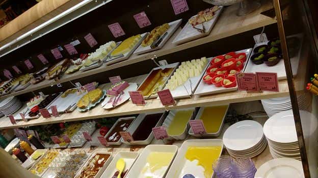 บุฟเฟต์ของหวาน And sweets! Sweets! buffet! Alice at Sapporo